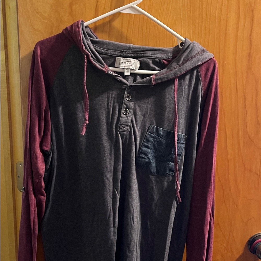 Men’s Long Hooded Tshirt
